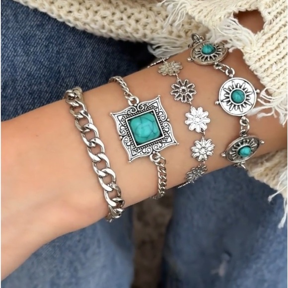 Set of 4 Adjustable Silver and Turquoise color western fashion jewelry bracelets - Picture 1 of 3